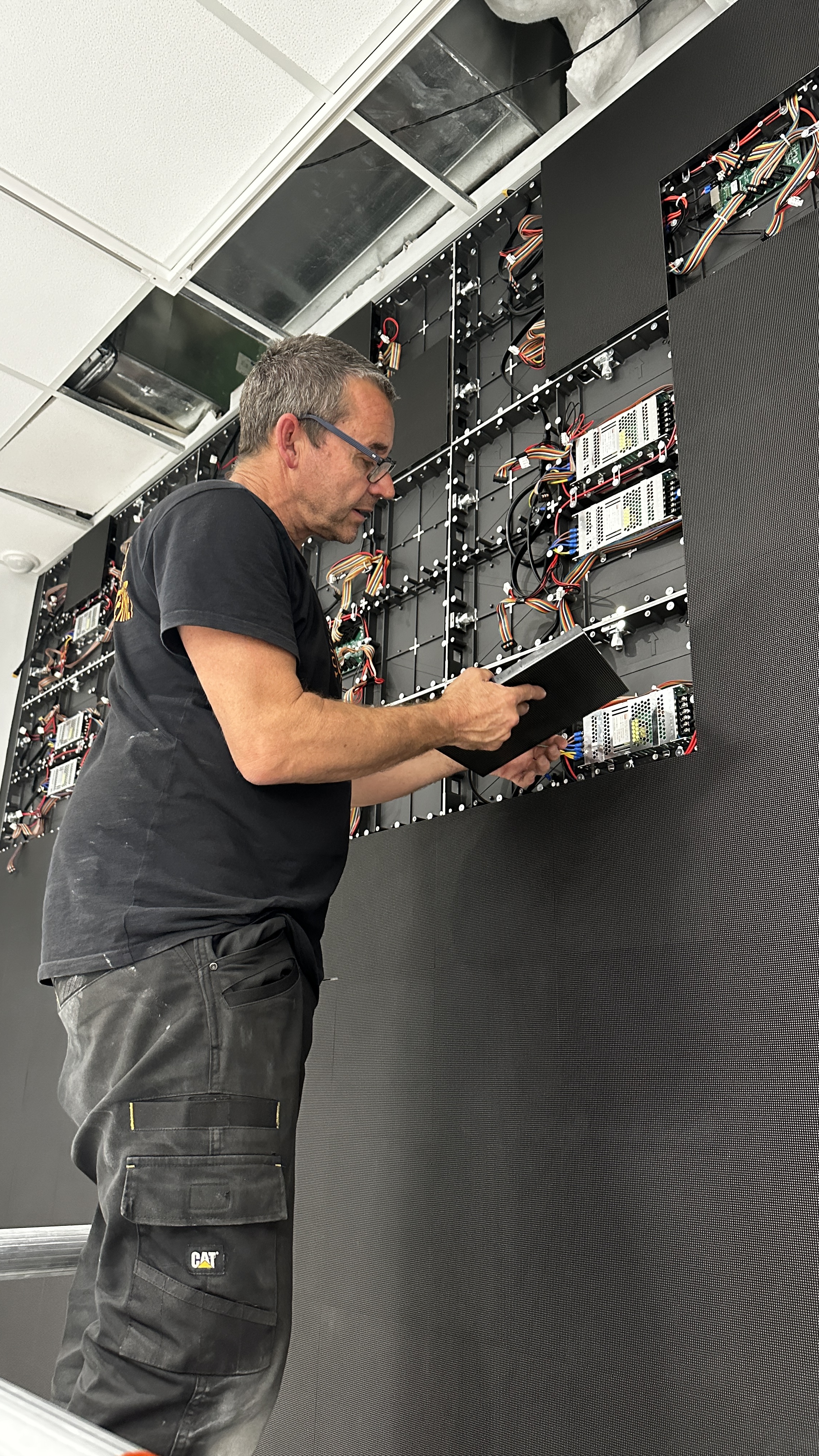 Star link supply and install, TV sales and installation , Wall mount TV installation ,Tv point Antenna installation, Wifi installation, Fix my wifi, Phone signal booster, Wifi booster, Smart wiring my home, Smart wiring my business, Install and deliver TV, Data cabling, Security camera supply and install, CCTV supply and install, Alarm supply and install, Antenna replacement, Foxtel repair, Foxtel service call, Foxtel fault fixing